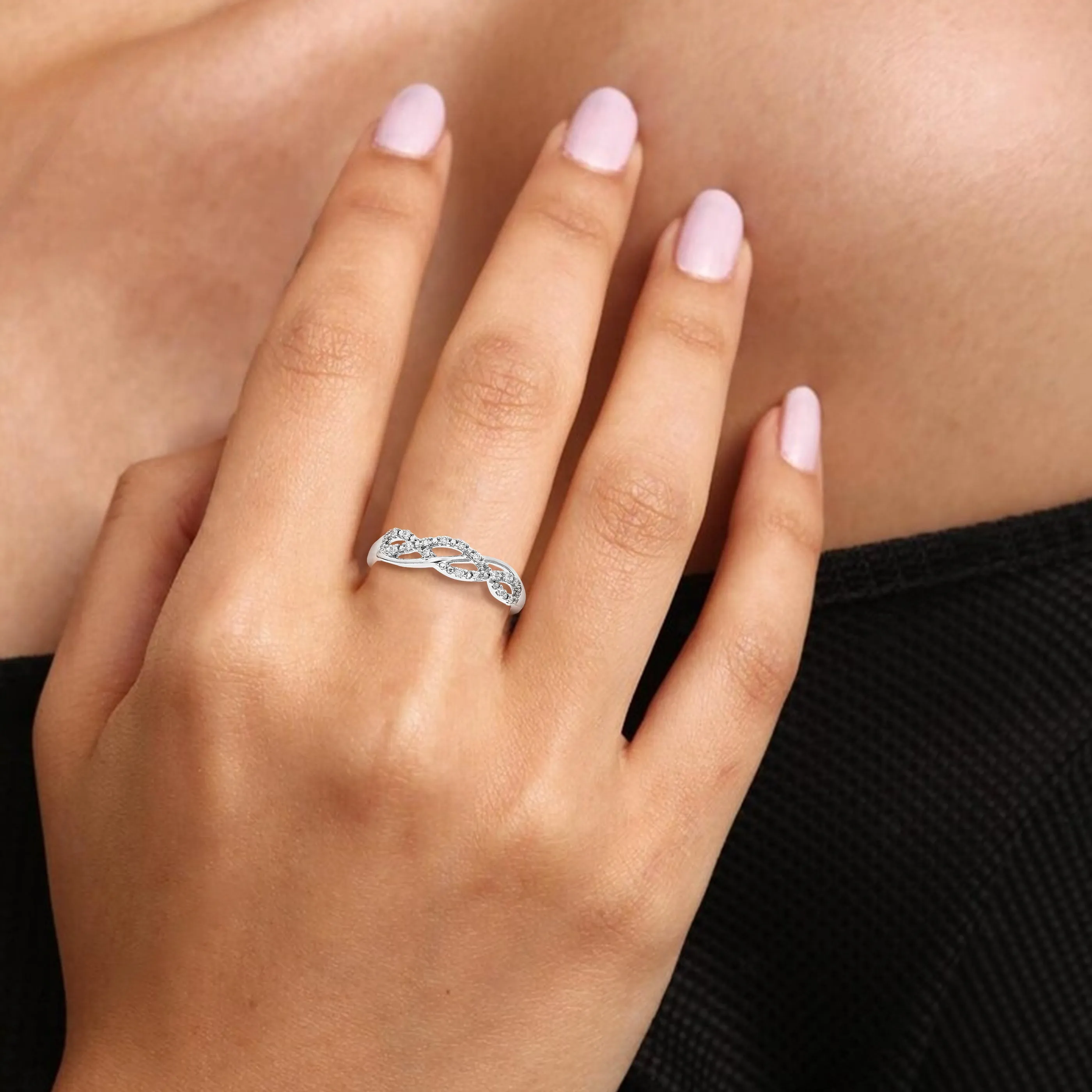 1/10 cttw Lab Grown Diamond Infinity Twist Wedding Band in Silver