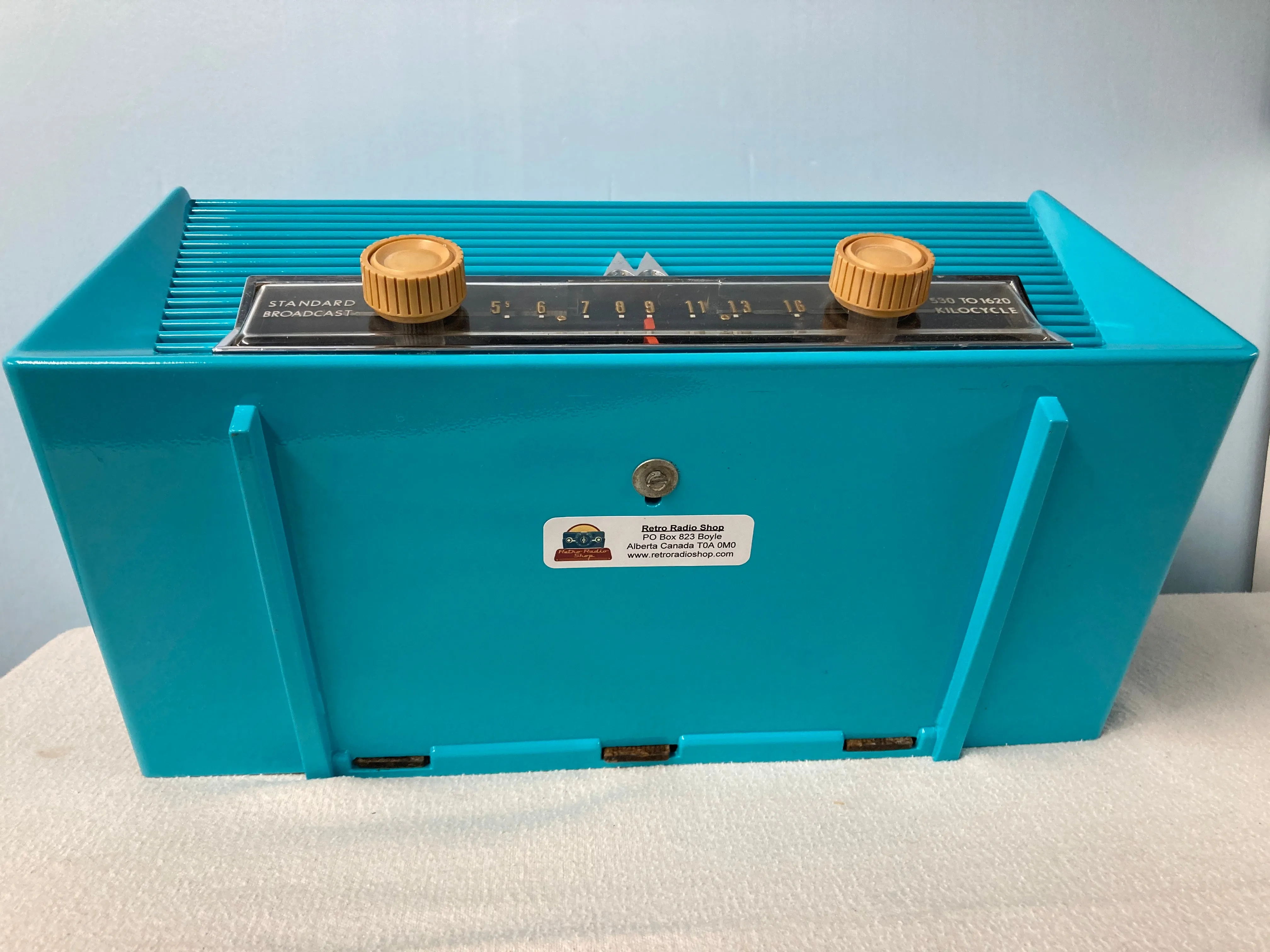 1950’s Motorola 56X Tube Radio With Bluetooth & FM Options