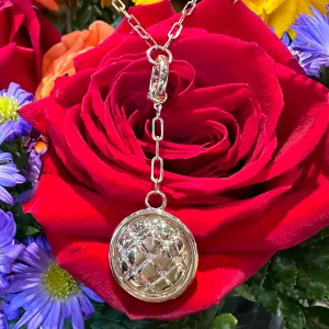 A. Jaffe Quilted Circle Diamond Charm Drop Pendant Paperclip Chain 14K Yellow Gold Necklace NL3152