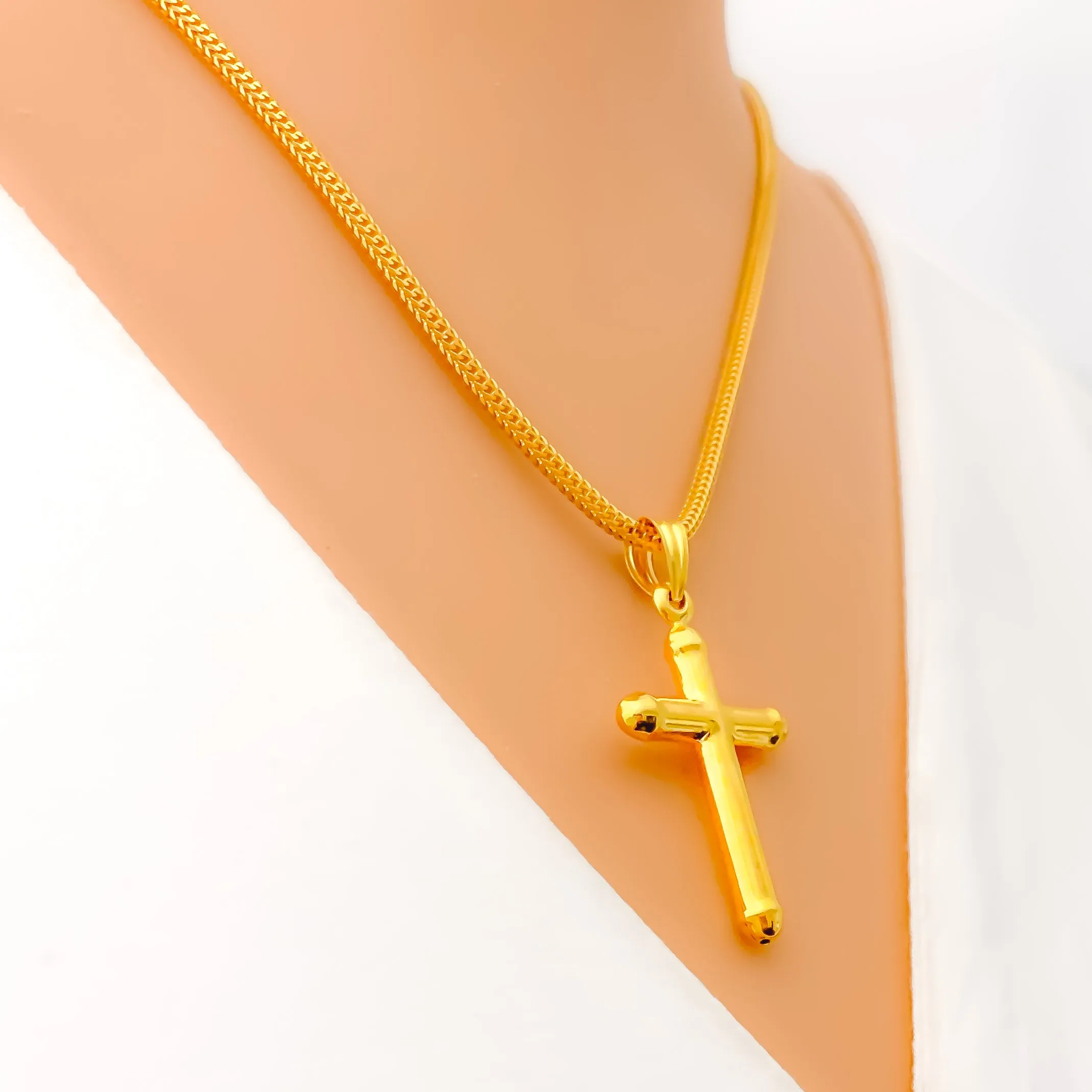 Bold Elegant 22k Gold Cross Pendant