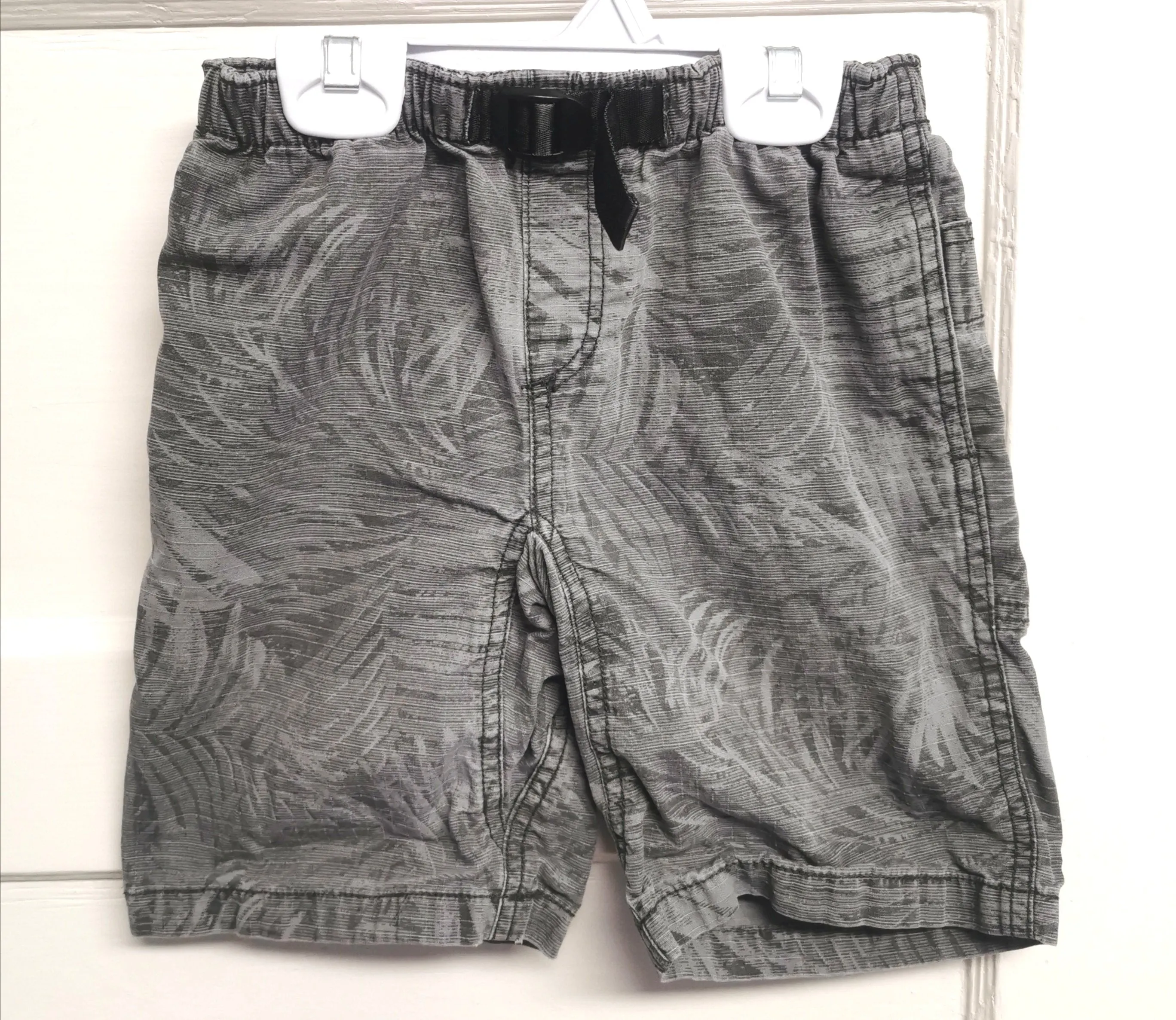 BOY SIZE SMALL (6/7 YEARS) - GAP Kids, Cotton Shorts VGUC B44