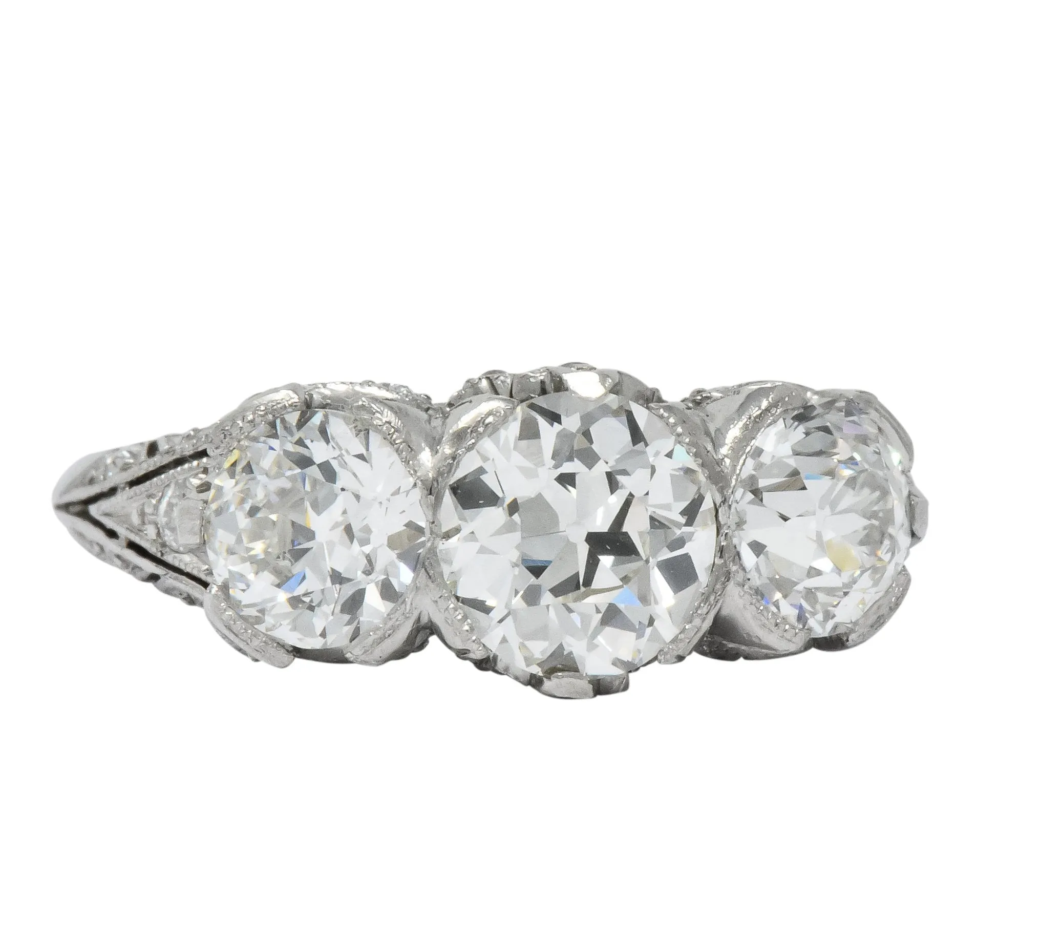 Edwardian 2.70 CTW Old European Diamond Platinum Three Stone Ring GIA