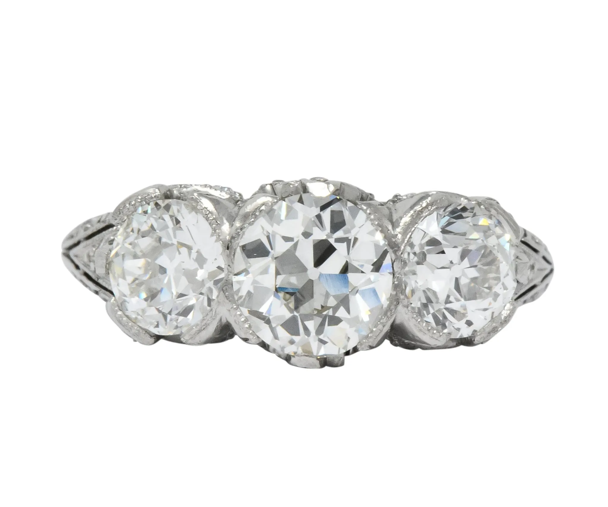 Edwardian 2.70 CTW Old European Diamond Platinum Three Stone Ring GIA