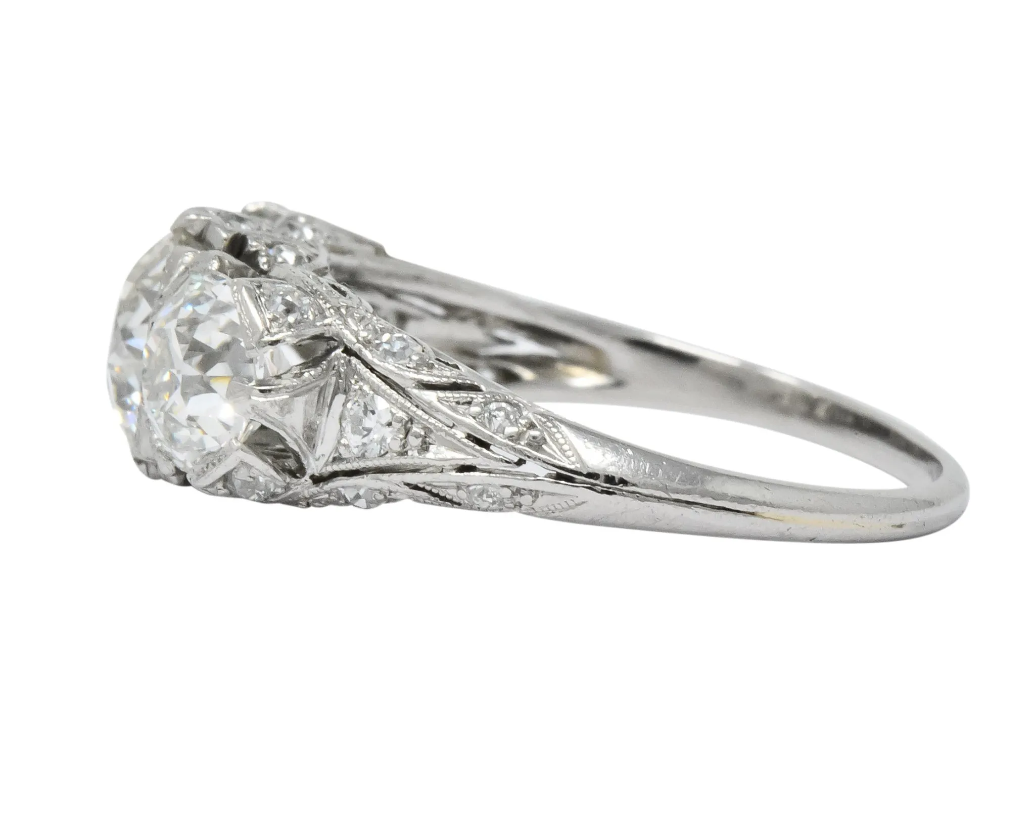 Edwardian 2.70 CTW Old European Diamond Platinum Three Stone Ring GIA