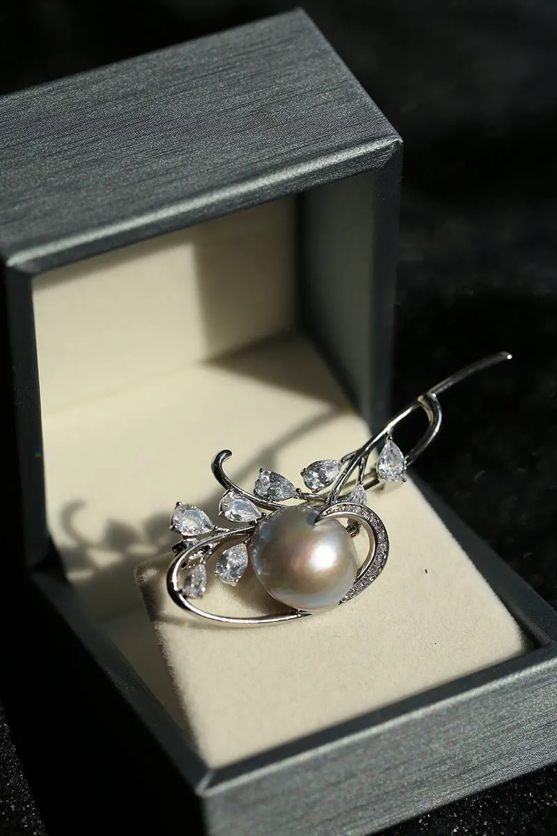 Gray Mabe Pearl Bouquet Brooch Elegant & Timeless Design