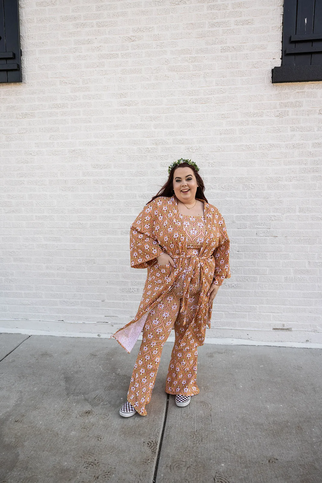 greta cardi duster in stay groovy daisy