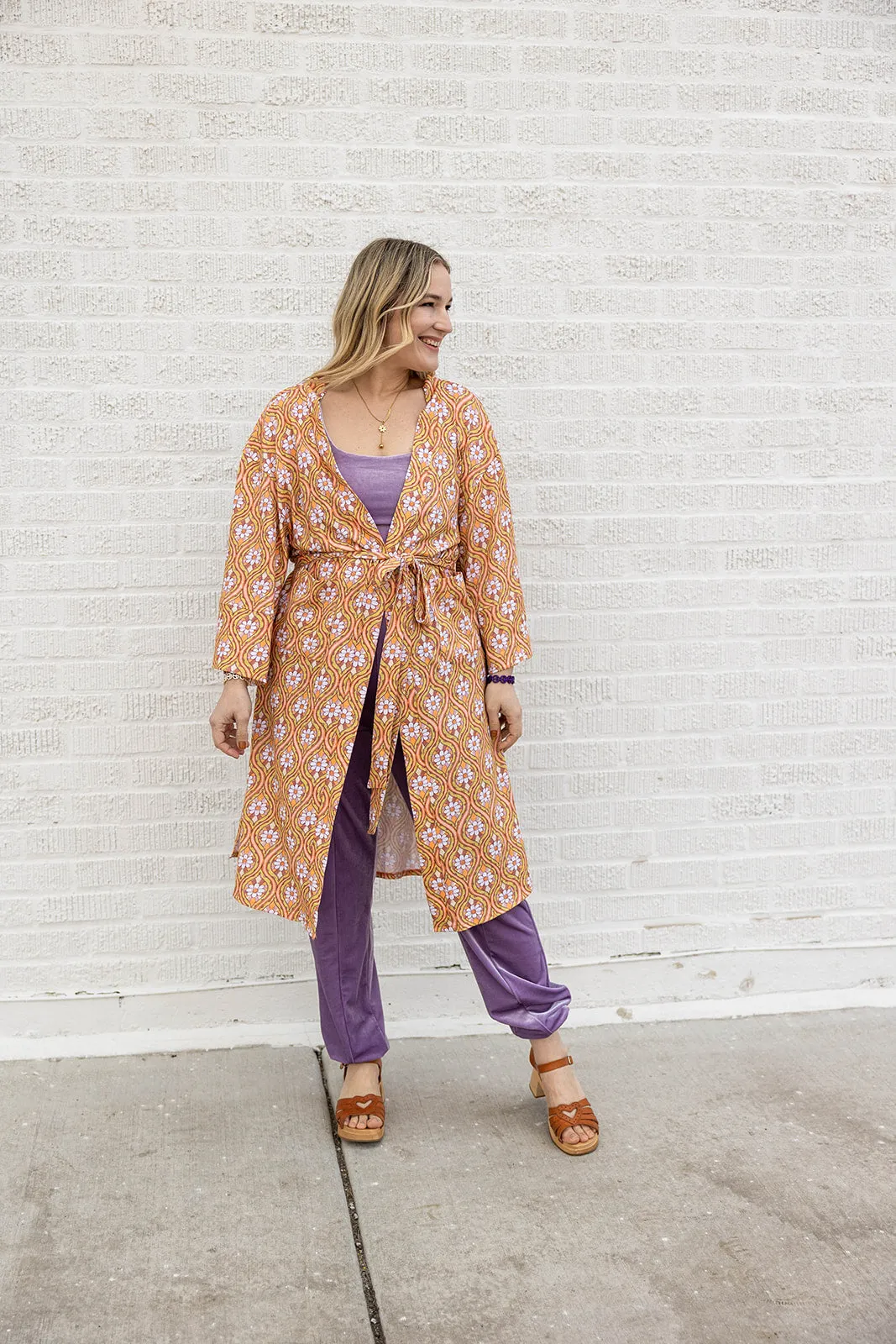 greta cardi duster in stay groovy daisy