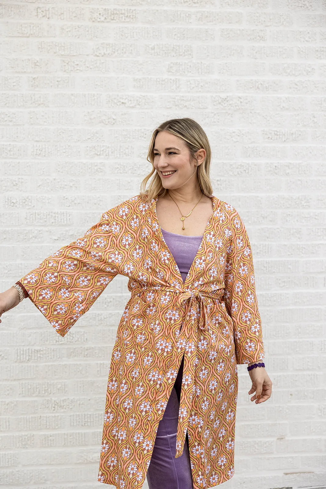 greta cardi duster in stay groovy daisy