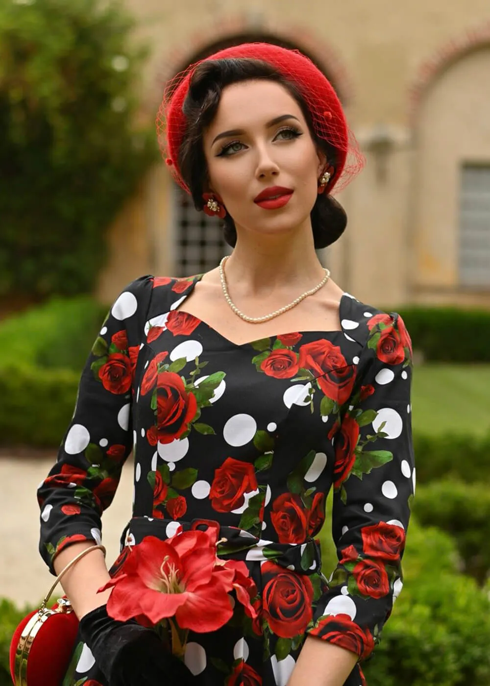 Hearts & Roses Catriona Roses 50's Swing Dress Black