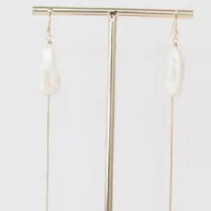 Leslie Curtis Gold Pearl Earrings