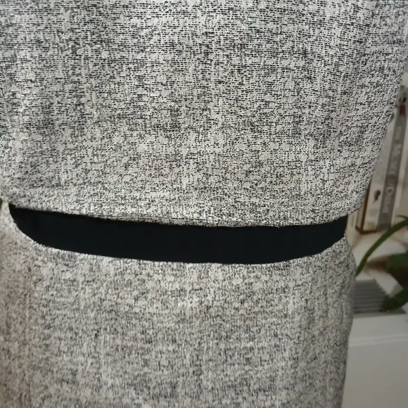 Life with Bird White, Black,  Metallic Green Sheath Dress Size 3 / US 8