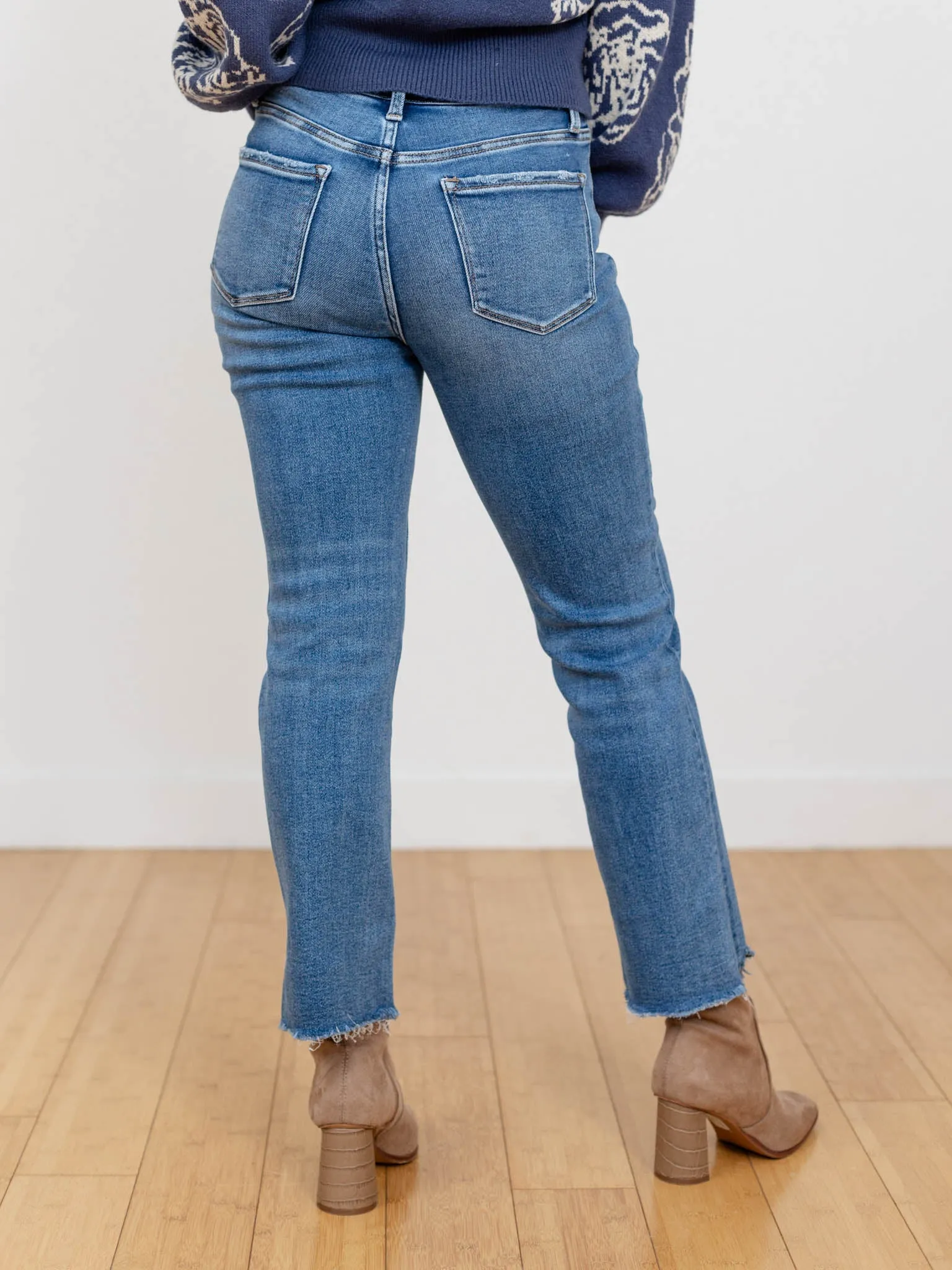 Lovervet Amazingly High Rise Slim Straight