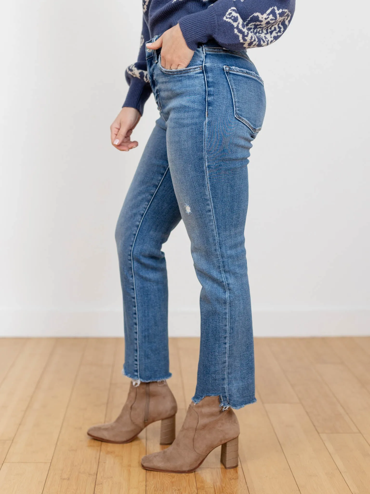 Lovervet Amazingly High Rise Slim Straight