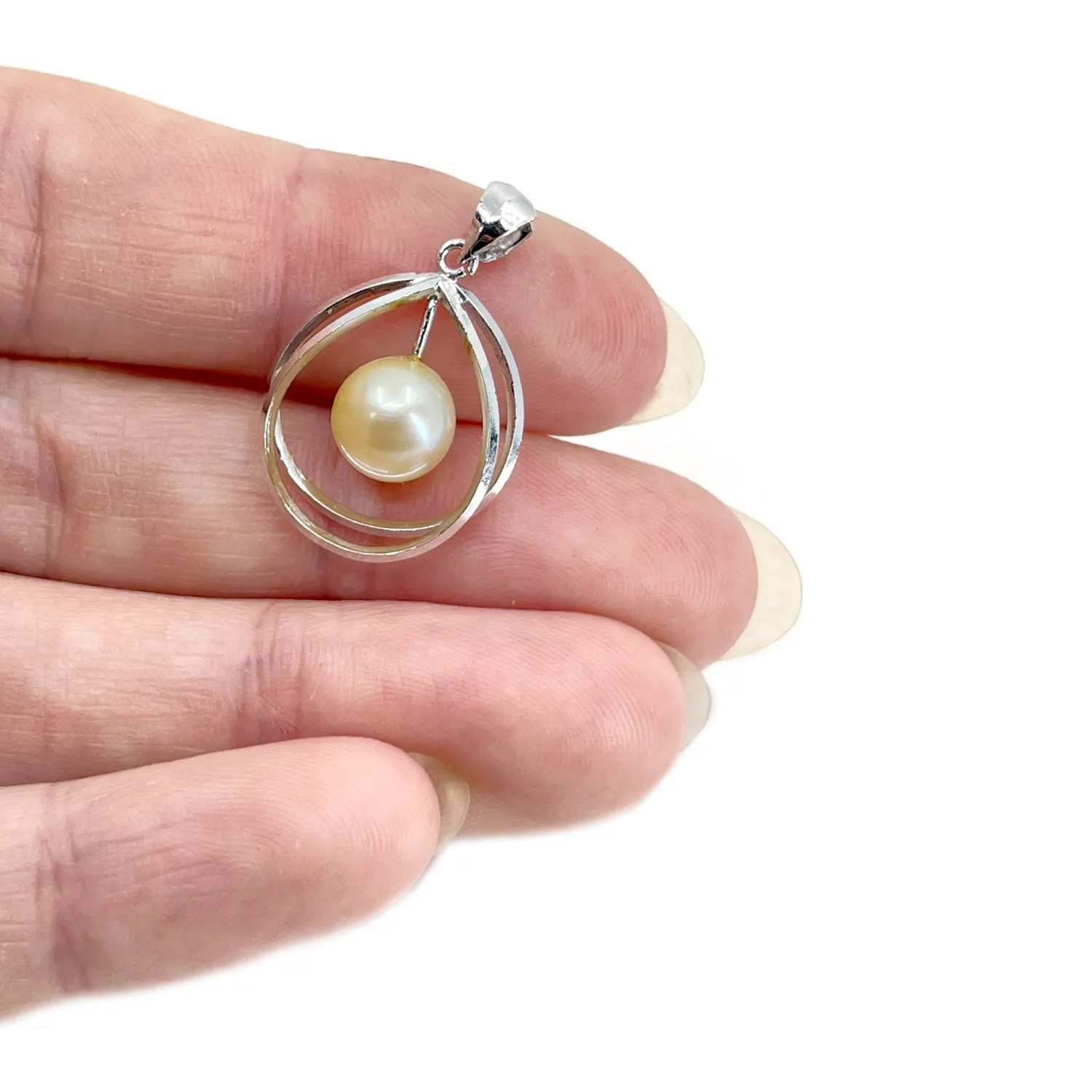Modernist Cream Japanese Saltwater Cultured Akoya Retro Pendant- Sterling Silver
