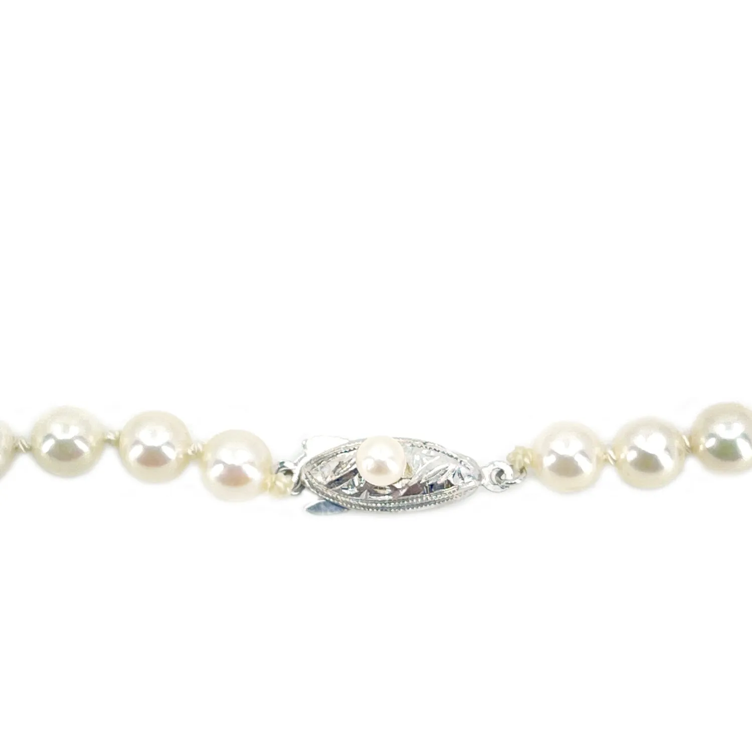Modernist Vintage Engraved Japanese Saltwater Cultured Akoya Pearl Necklace - Sterling Silver 18.50 Inch