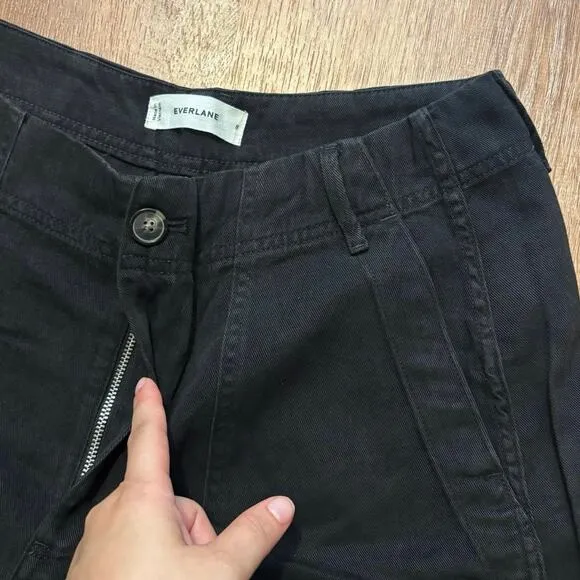 NWOT Everlane The Utility Short in Buttersoft In Black Size 8