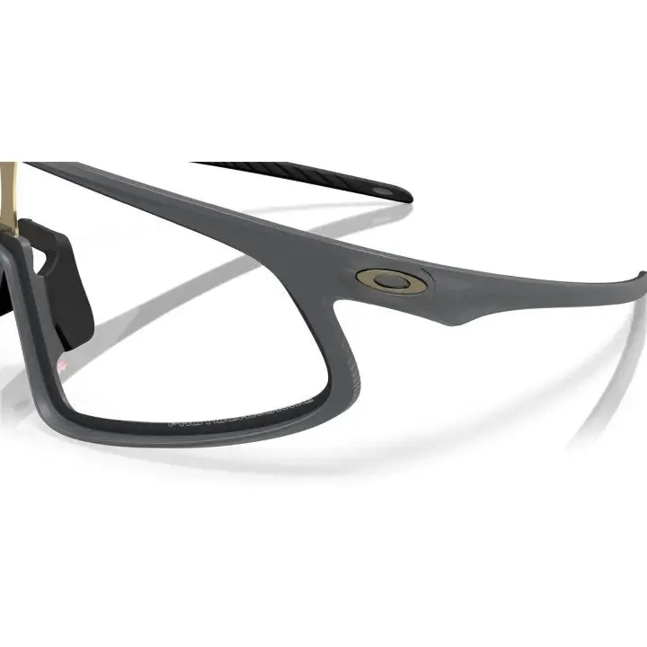Oakley RSLV Glasses - Matte Carbon/Clear - Black Iridium Photochromic