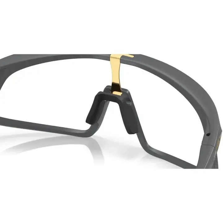 Oakley RSLV Glasses - Matte Carbon/Clear - Black Iridium Photochromic