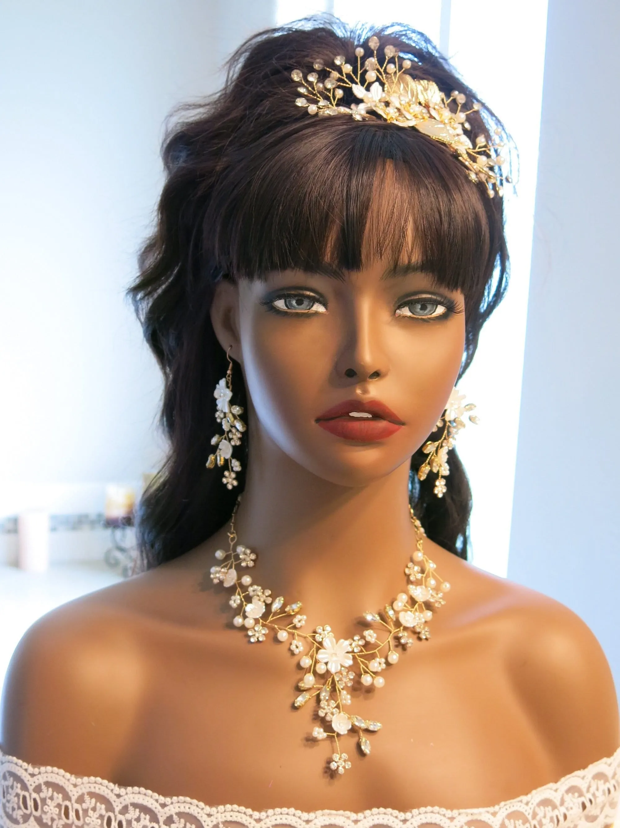 Pearl Flower Bridal 3 PC Jewelry Set, Wedding Floral Necklace and Earrings Jewelry, Crystal Flower Wedding Necklace Set