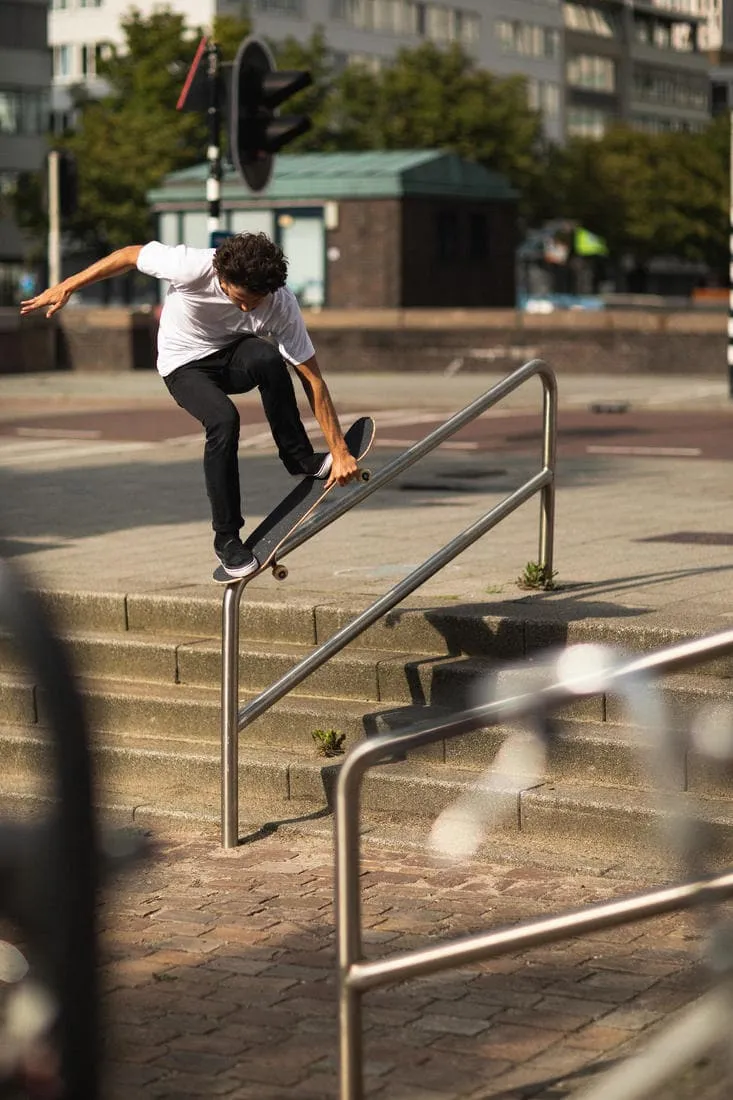 PLANCHE DE SKATE PRE-GRIPPEE EN ERABLE DK100 TAILLE 8"