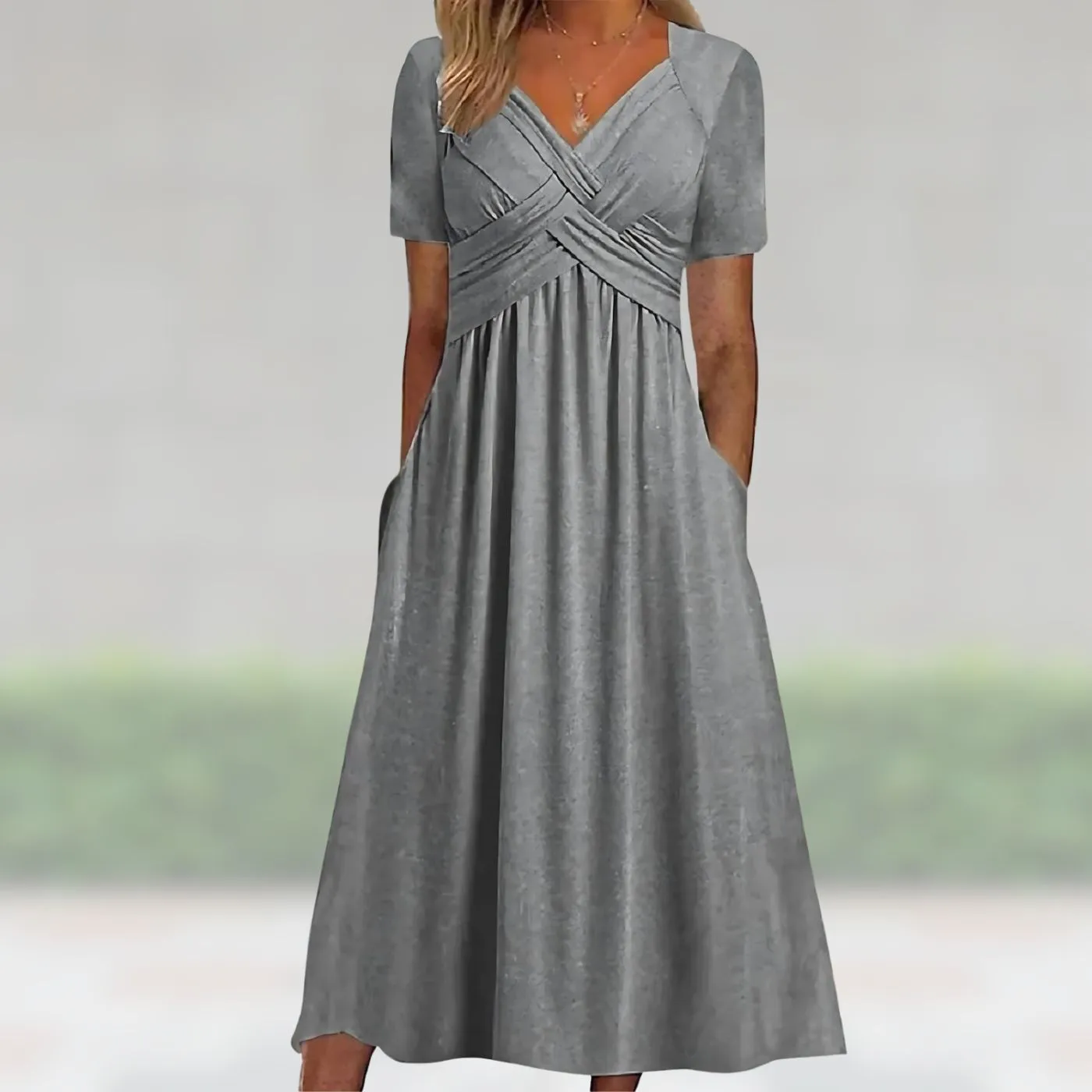 Renée | Elegant Timeless Dress