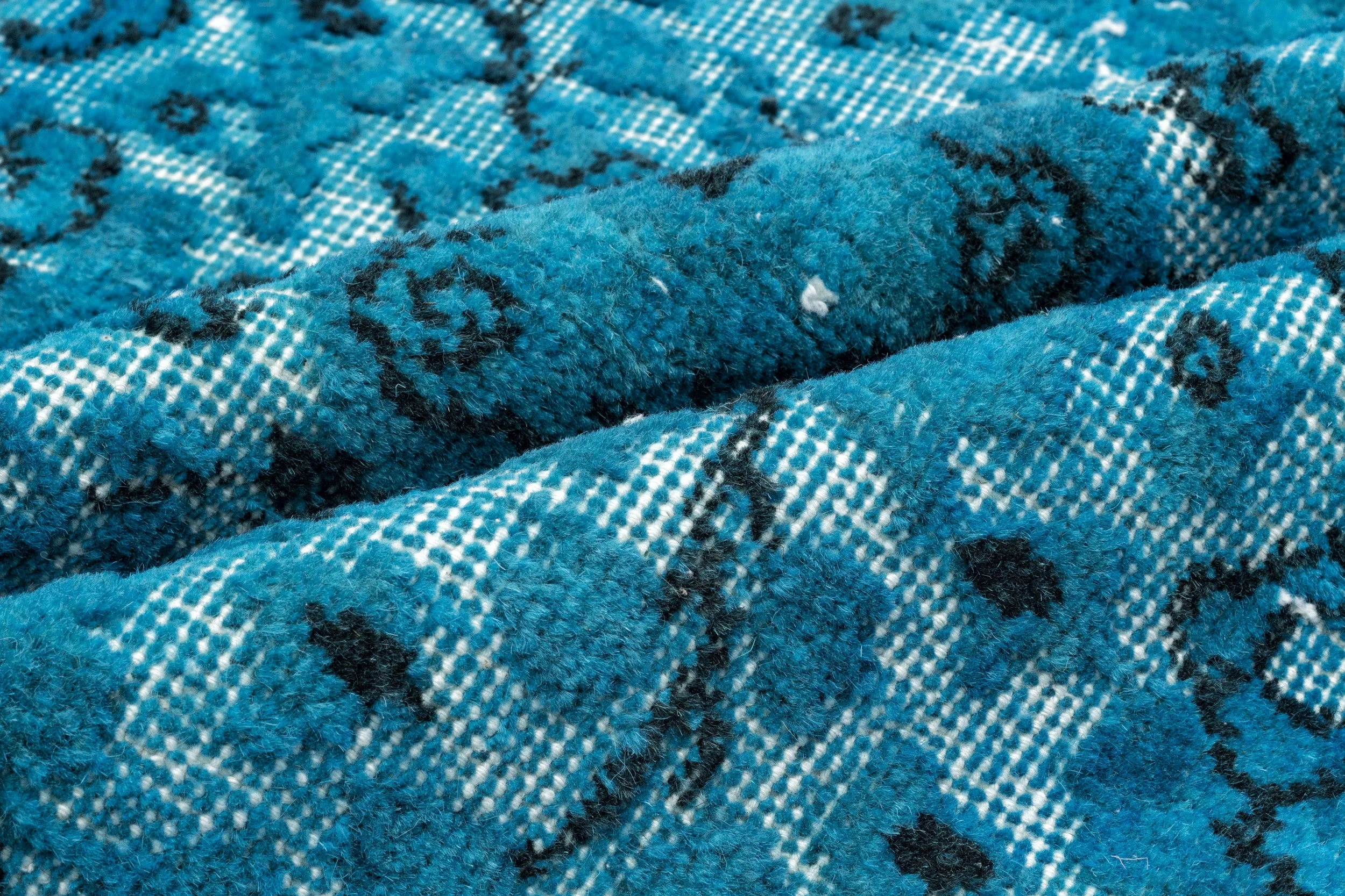 Retro Design Turquoise Over Dyed Carved Rug 5'3'' x 8'6'' ft 160 x 259 cm