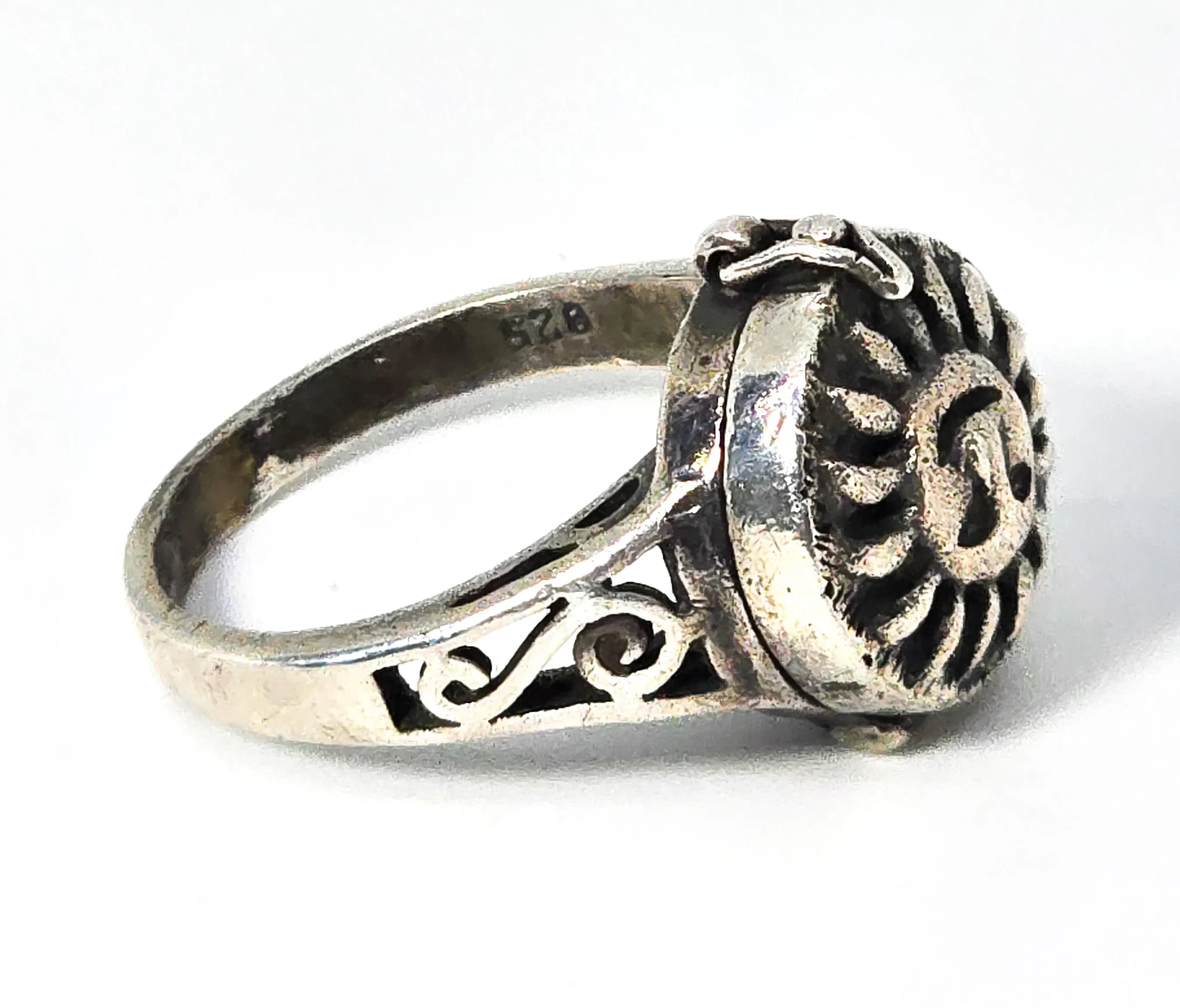 Retro hippy Sun 1970 vintage sun face sterling silver poison ring size 6