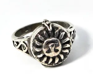 Retro hippy Sun 1970 vintage sun face sterling silver poison ring size 6