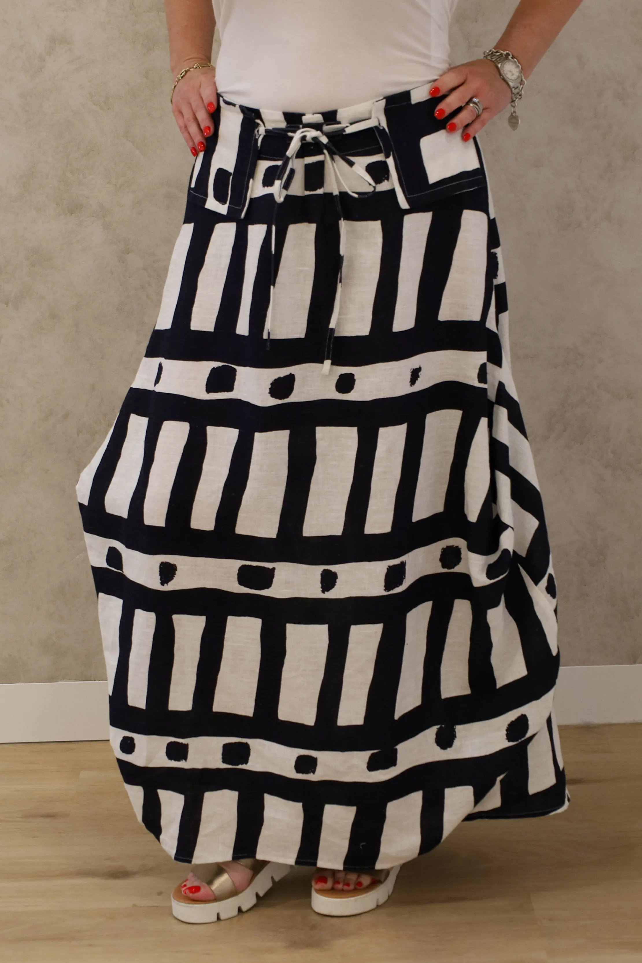 Sunday Linen Skirt in Navy