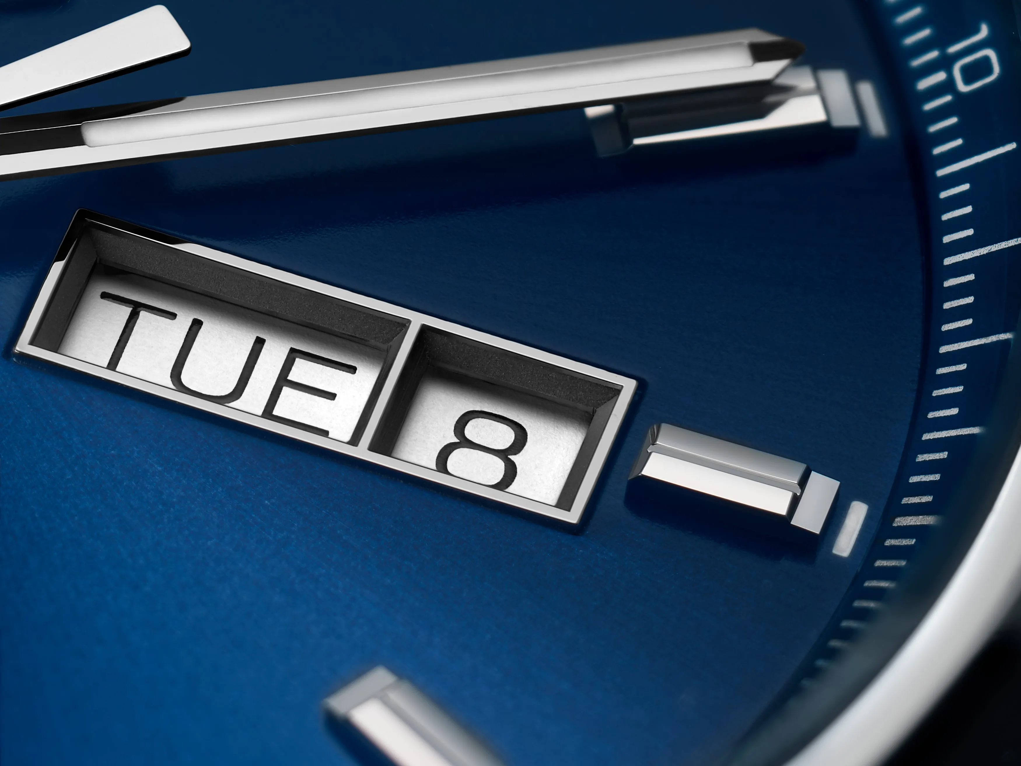 TAG HEUER CARRERA DAY-DATE