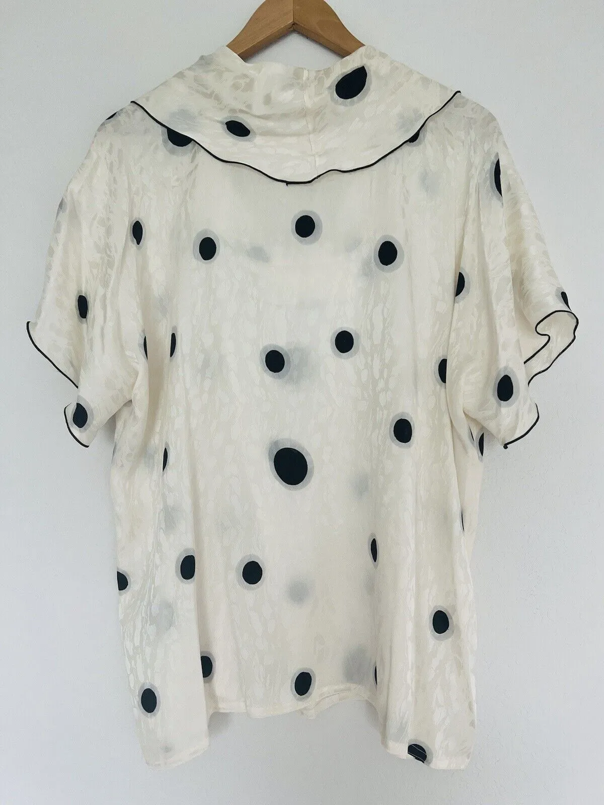 UNBRANDED Ivory Spot Black Blouse Sz 1 Cowl Neck Flowy Pullover Short Sleeve