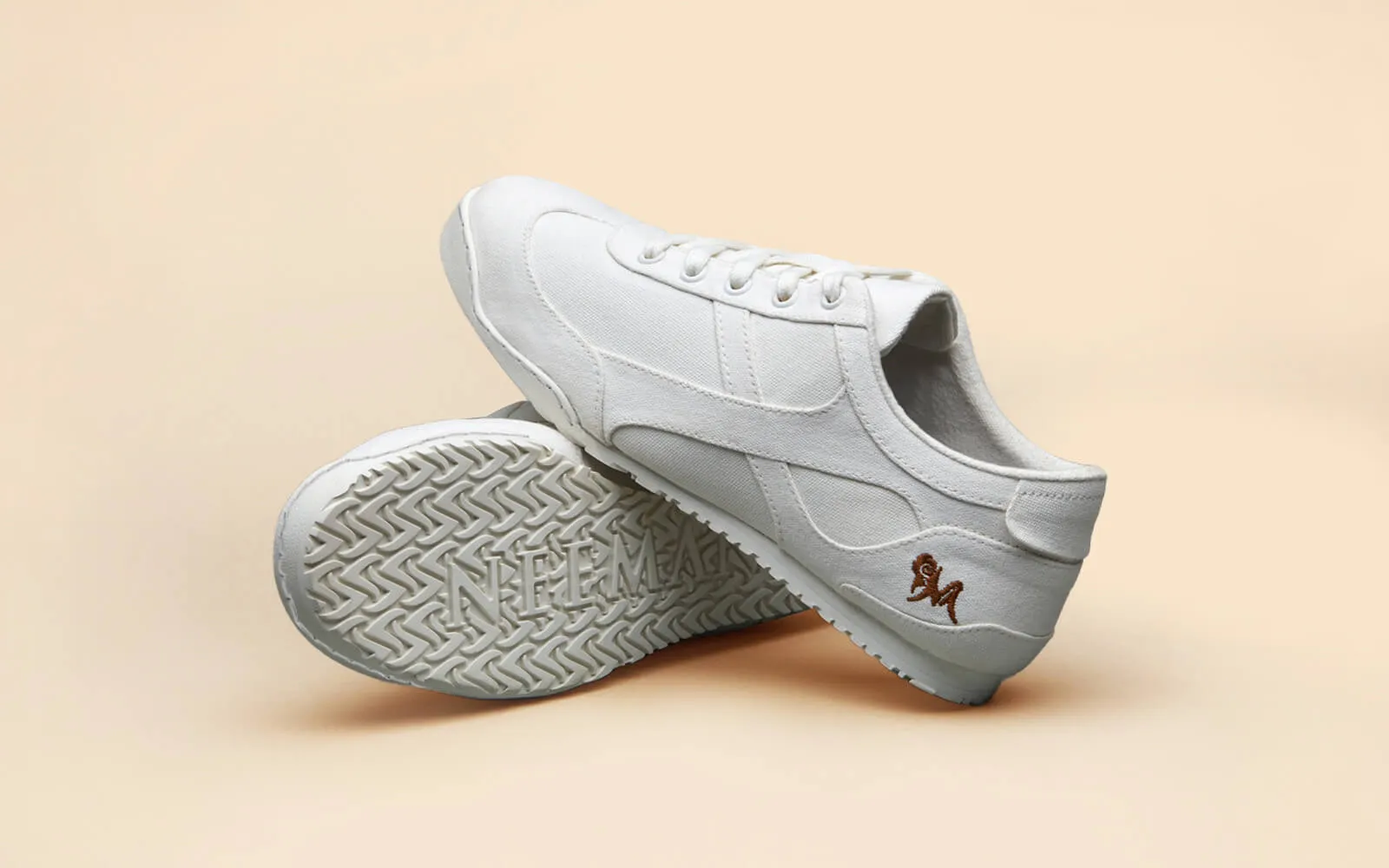 Urban Casuals : Jazz White