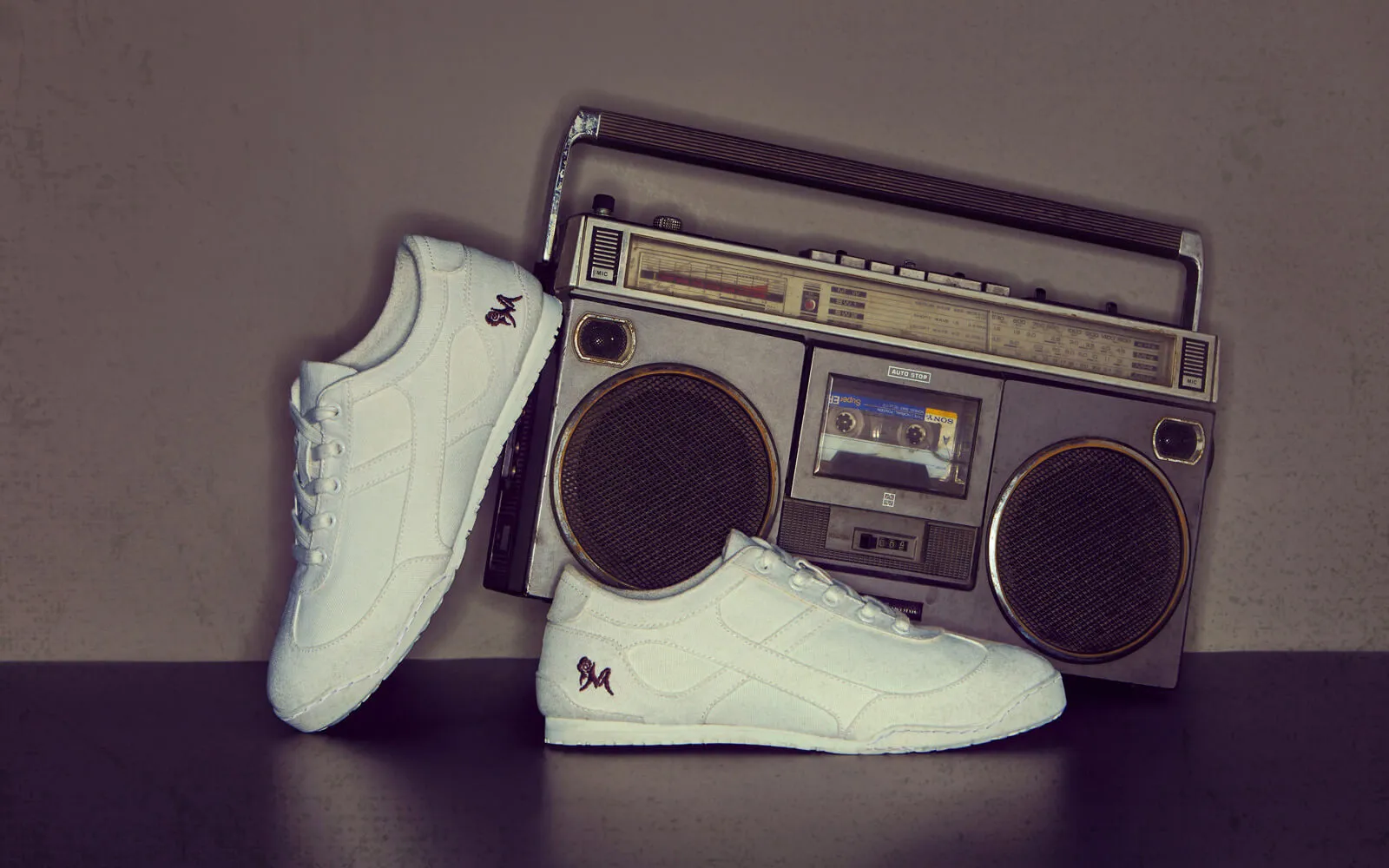 Urban Casuals : Jazz White