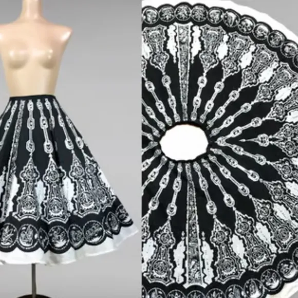 VINTAGE 90s Y2K Retro 50s Black and White Tribal Print Circle Skirt 28&quot; Waist
