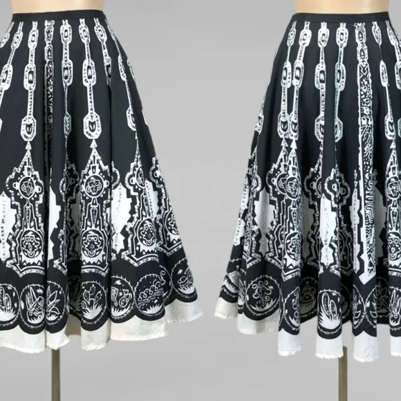 VINTAGE 90s Y2K Retro 50s Black and White Tribal Print Circle Skirt 28&quot; Waist