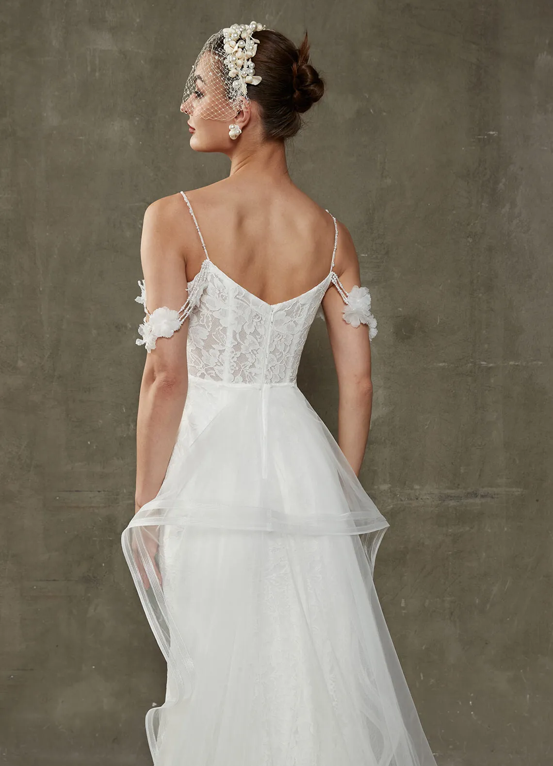 White Convertible Off-Shoulder Lace Mermaid Wedding Dress With Train