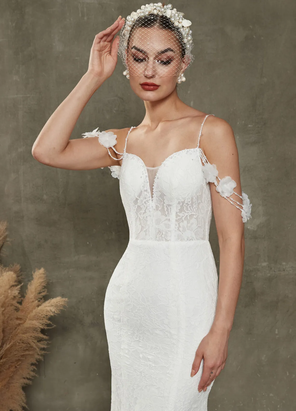 White Convertible Off-Shoulder Lace Mermaid Wedding Dress With Train